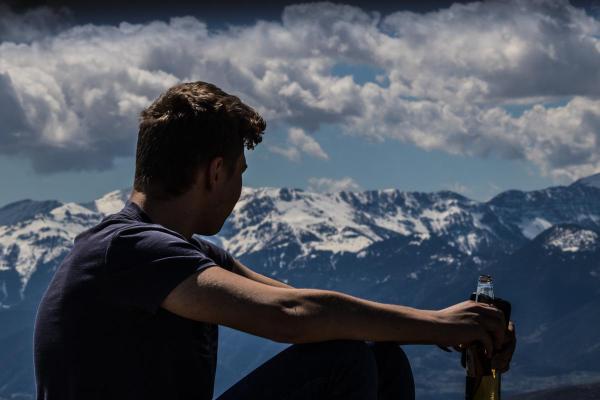 命犯什么救人无功,揭示生活中的无奈与希望 命犯什么救人无功,揭示生活中的无奈与希望