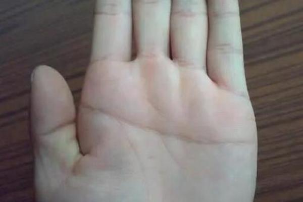 脚拇指向上翘，揭示你命运的秘密！探索身体与命运的奥秘