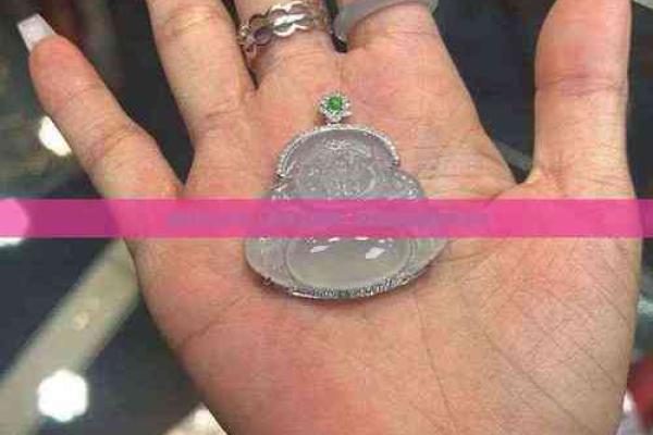 1987火命佩戴什么？提升运势的最佳选择！