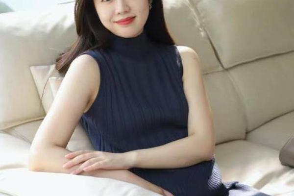 嘴唇厚的女人，命运与魅力：从容自信的人生哲学