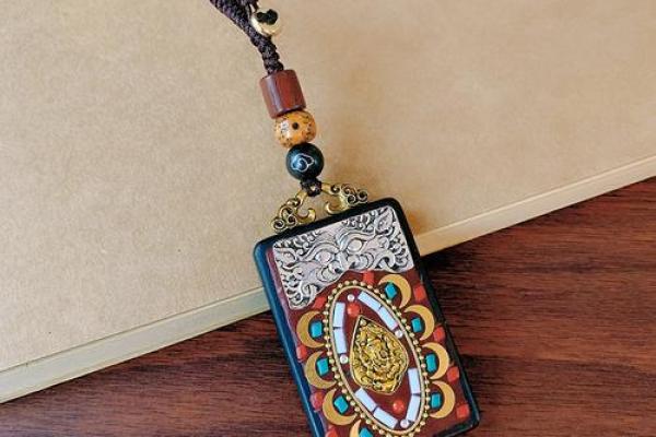 揭开木命婴儿的神秘面纱：适合佩戴的吉祥物与饰品