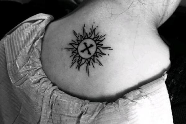 探索太阳火命纹身：展现个性与力量的图案艺术