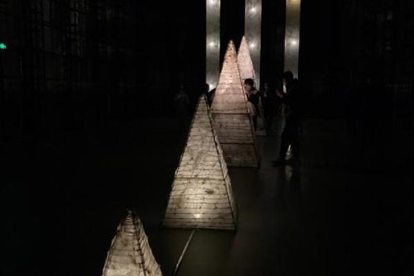 不住祖屋的女人命运解析：流转与坚韧的生命轨迹