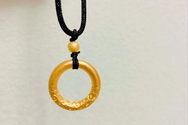 命硬女人适合佩戴的风水饰品与建议分析 命硬女人适合佩戴的风水饰品与建议分析