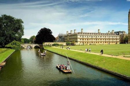 徐志摩：如梦如幻的鸡命诗人探索之旅