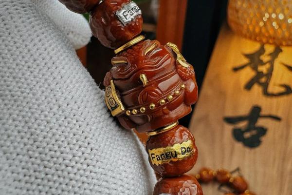 城头土命者的文玩搭配：让灵性与美感并存