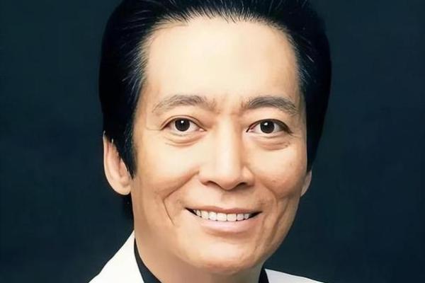 黄家驹的命理分析：揭示天干背后的秘密与命运启示