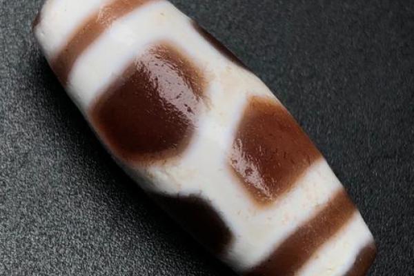 水鼠命与天珠的完美结合：提升运势的秘密武器