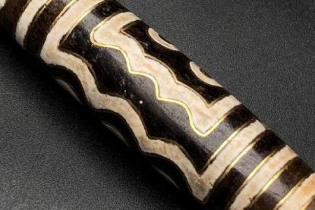 水鼠命与天珠的完美结合：提升运势的秘密武器