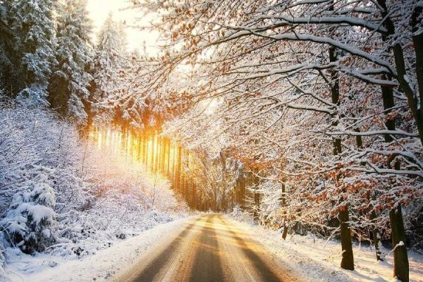 山下火的男孩命，适合与谁相伴的女孩命？