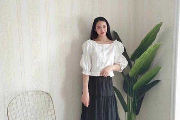 女生肩宽40的命运解析:从体态看人生机遇与挑战 女生肩宽40的命运解析:从体态看人生机遇与挑战