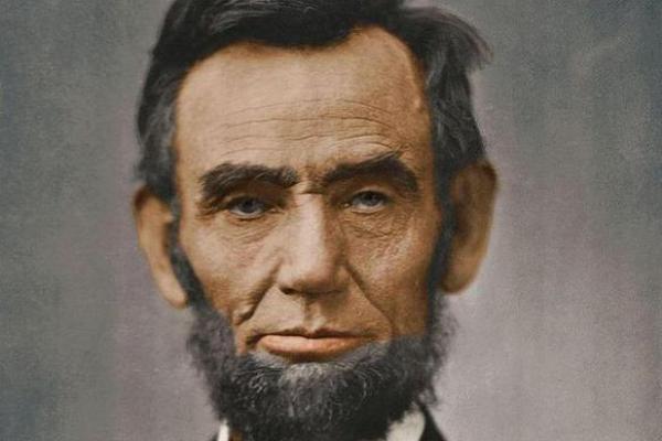 33岁男孩的命运之谜:探索生命中的转折与机遇 33岁男孩的命运之谜:探索生命中的转折与机遇