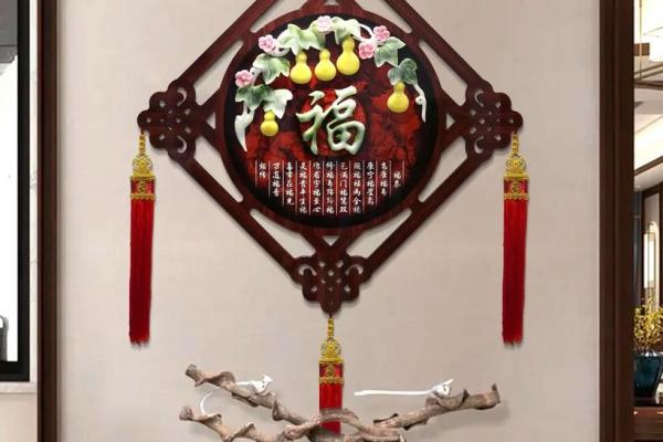 林木命的客厅挂画推荐：让家居环境更和谐美好！