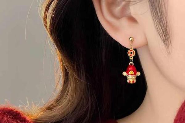 土命女适合戴什么耳环？招财耳饰攻略大解析！