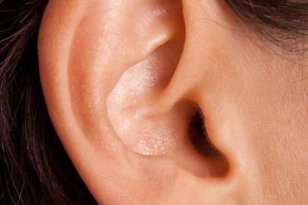 打耳洞的人命运与个性的奇妙关系