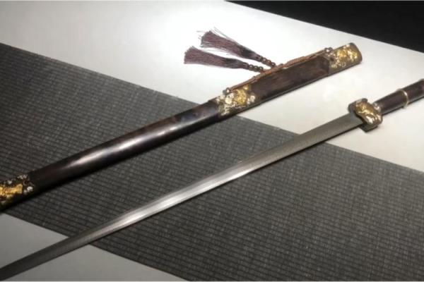 剑金命君子风采：招财的神秘颜色探索