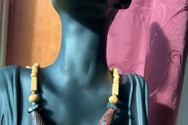 木命人士适合佩戴哪些首饰？探寻自然之美与内心和谐的完美结合