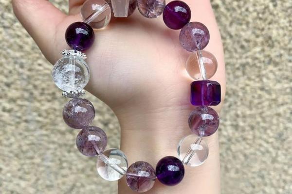 火命生人适合佩戴这些水晶,提升运势与能量! 火命生人适合佩戴这些水晶,提升运势与能量!