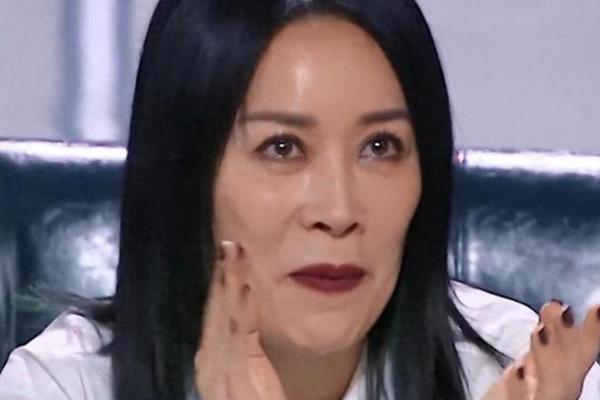 那英命运解析：2004年的星轨与人生哲学