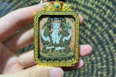 鼠命男人的配饰选择：提升运势与魅力的秘密武器