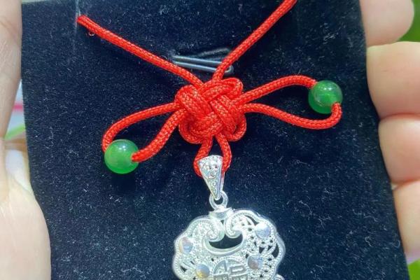 平安锁：如何选择适合自己的命理护身符，带来平安和好运！