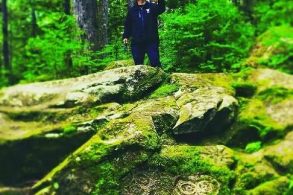 1190年的命运之谜：穿越历史的时间节点