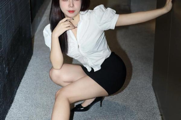 探秘腿长与腿短：如何影响女生的命运与魅力！