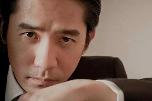 梁朝伟:背负命格的明星传奇与人生哲学 梁朝伟:背负命格的明星传奇与人生哲学