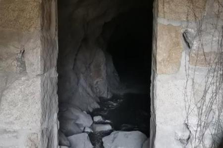 探寻1953年仙命葬于何山的神秘之旅