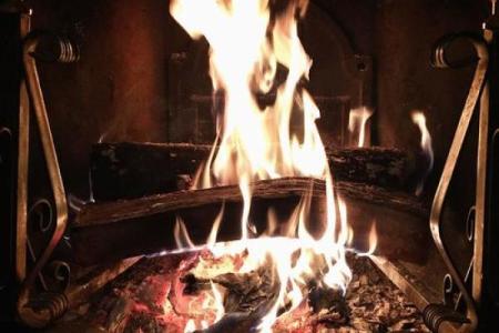 丙寅炉中火命：探索五行中的独特命运之旅