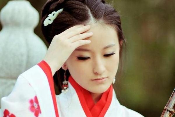 2015羊女命运解析:温婉如水的她们,未来将何去何从? 2015羊女命运解析:温婉如水的她们,未来将何去何从?