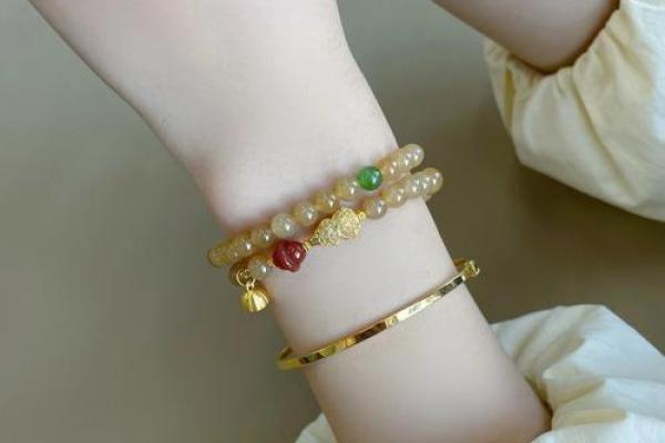 土命与颜色饰品的完美搭配,为你的运势加分! 土命与颜色饰品的完美搭配,为你的运势加分!