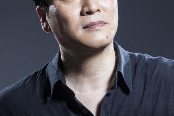 探寻“命先生”音乐的语言魅力与文化之旅 探寻“命先生”音乐的语言魅力与文化之旅