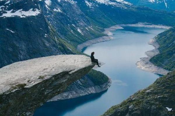 砂中土命者的商业之路:适合的生意与发展机会探析 砂中土命者的商业之路:适合的生意与发展机会探析