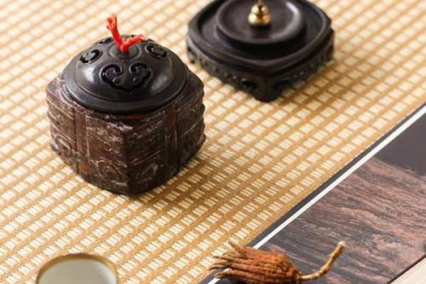 路中火命的特质与适合的饰品推荐