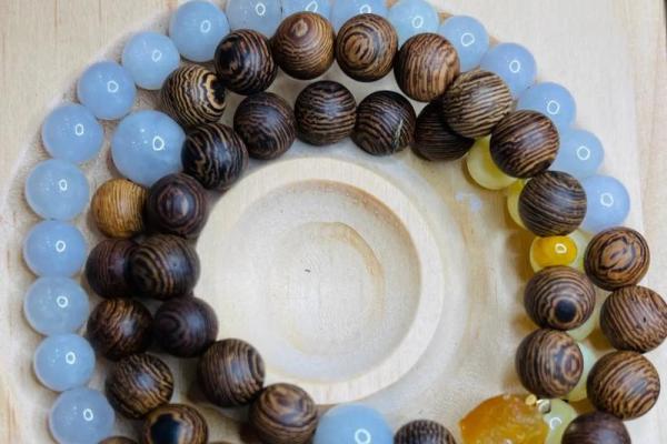 鸡爪木命佩戴最佳选择：助你增强运势与健康的神秘之物