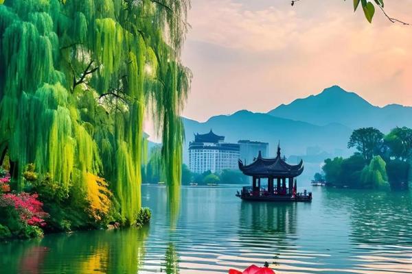 杭州西湖:人间天堂的神秘魅力与自然之美 杭州西湖:人间天堂的神秘魅力与自然之美