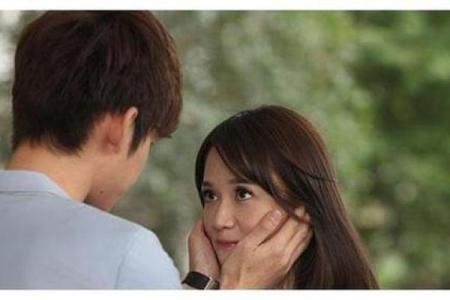 双重桃花命：缘分之花盛开，你是否也在等待？