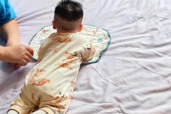 雨天出生的孩子,命运与气候的奇妙联系 雨天出生的孩子,命运与气候的奇妙联系