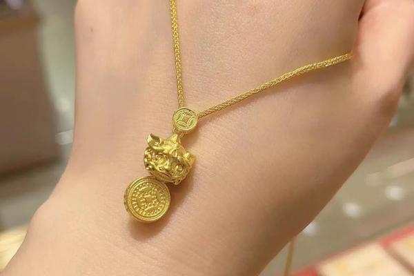 金命缺水人士适合佩戴的首饰，助你增运招财！