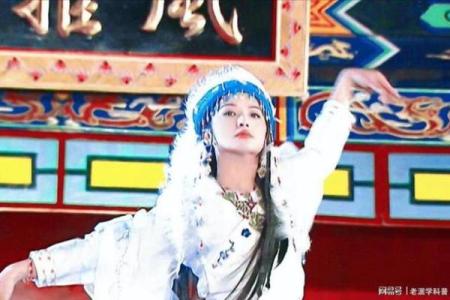 香妃刘丹：命格解析与神秘魅力的背影探秘