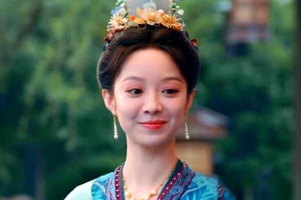 25岁生女孩命理分析：探寻她的命运与未来的故事