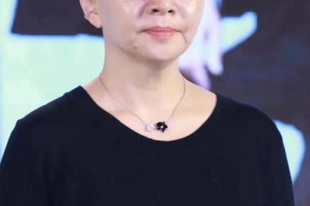 女人头发稀少的命运与个人魅力的重新定义